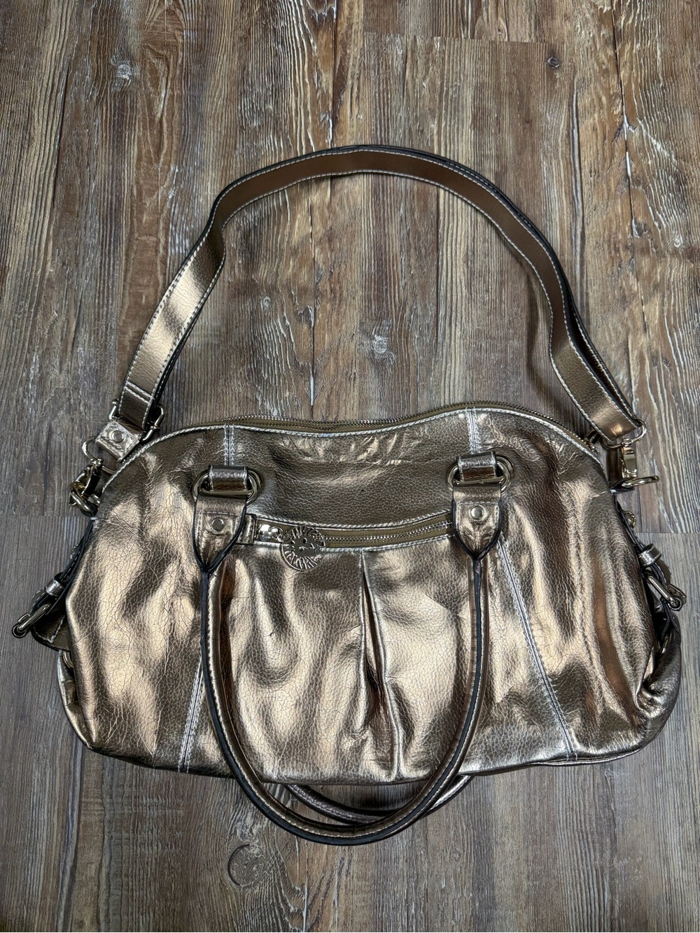 Vintage Y2K metallic gold leather handbag with adjustable strap